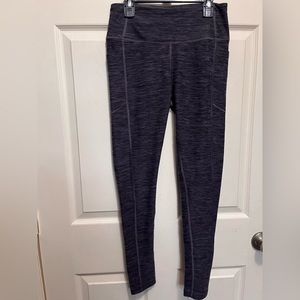 Victoria’s Secret ankle leggings purple and grey size 8